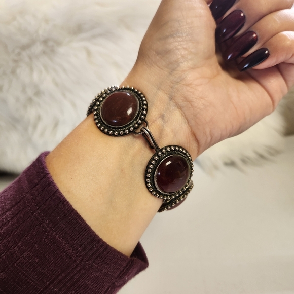 Vintage Artisan Silver Tone Faux Garnet Bracelet Boho Bohemian Jewelry 1990s - Picture 3 of 5